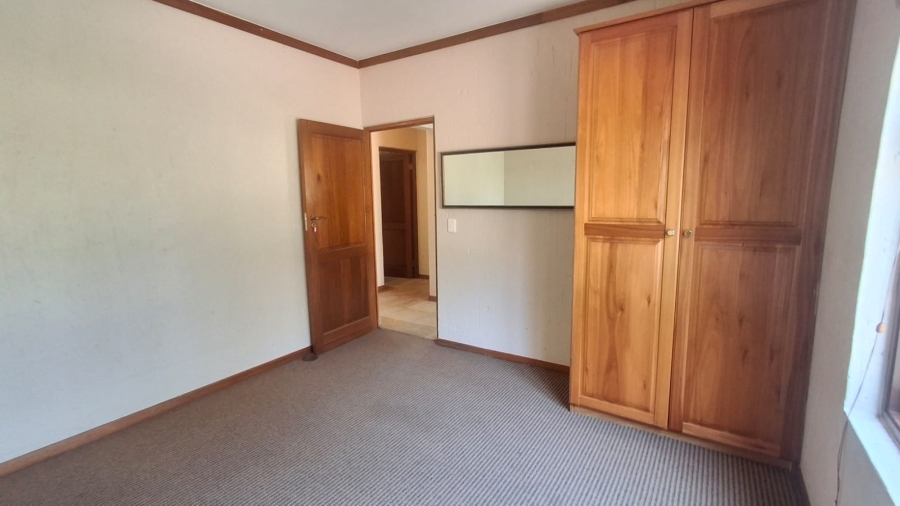 4 Bedroom Property for Sale in Boschenvaal River Front Lodges Free State